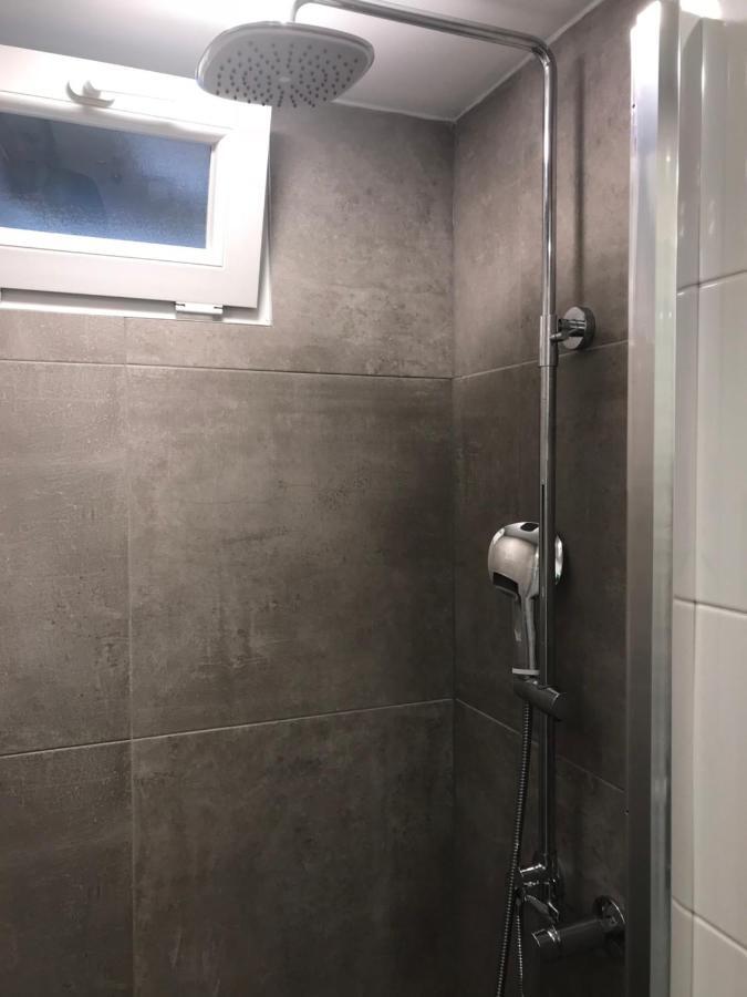 Studio Apartments Lace Novalja Luaran gambar